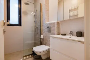 RIA Apartments - Bathroom