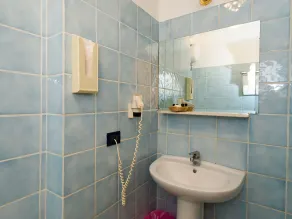 Hotel Louis II - Salle de bain