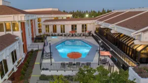DoubleTree by Hilton Sacramento - Piscine