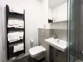 Nurban Apartments GoHo - Bathroom