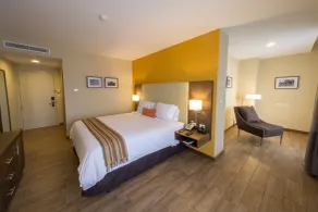 LATAM HOTEL Plaza Pradera Quetzaltenango - Room