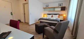 Check-Inn Hotel - free parking - Room