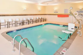 Courtyard by Marriott Columbus Grove City - Piscine