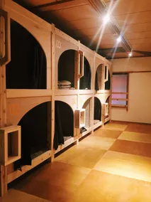 Y Pub & Hostel Tottori - Camera