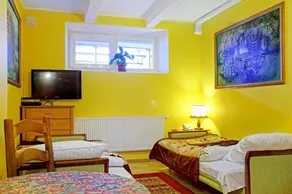 Usługi Hotelowe 17 Zwiedzanie Muzeum Kresów Gratis - Chambre
