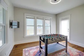 Charming Home, Walkable to Downtown Lee's Summit - Innvendig