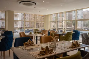 Rosemond Al Hamra - Restaurant