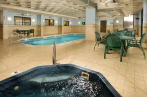 Drury Inn & Suites St. Louis St. Peters - Piscine