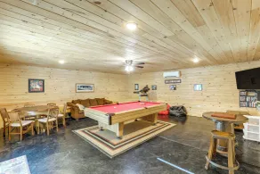 Updated Cabin By Linville Falls: Deck & Game Room! - Interni