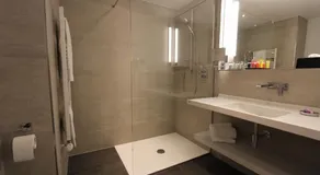 Hotel Wemperhardt - Bathroom