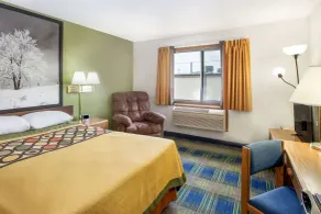 Super 8 by Wyndham Columbus - Camera