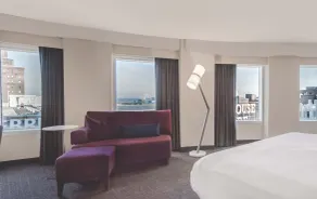 Crowne Plaza Cleveland at Playhouse Square by IHG - Chambre
