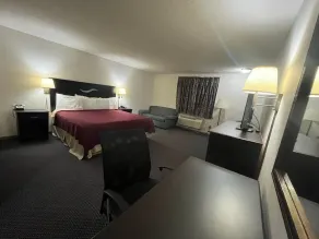 Residential Suites Warrensburg by Hotel O US 50 - Værelse