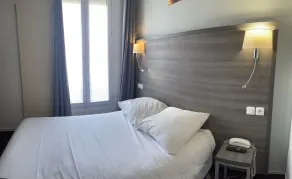 Hotel Lilas Gambetta - Room