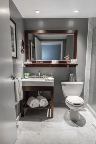 Westminster Hotel - Bathroom