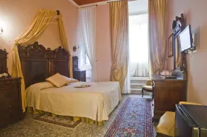 Relais San Lorenzo Historic Centre Rooms & Suites - Habitación