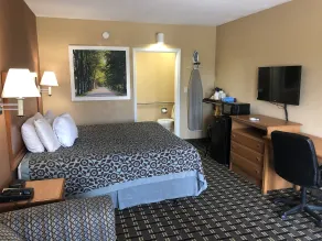 Days Inn by Wyndham Columbus - Chambre