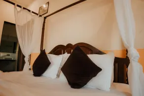 Innara Hospitality - Camera