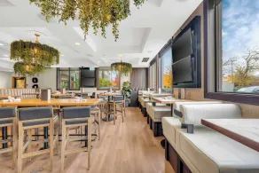 Sandman Hotel & Suites Vancouver Airport - Restaurant