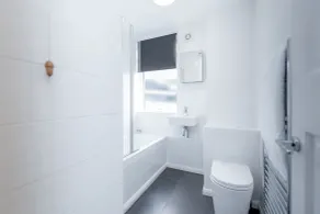 Putney Court - 1 Bed Apartment by BaseToGo - Salle de bain