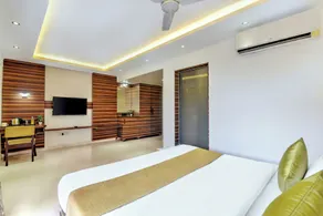 Celebrity Resort - Room