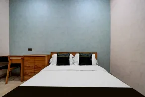 Collection O near Universitas Pelita Harapan formerly Ohana Residence Karawaci - Room