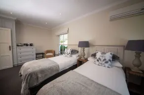 Maison d'Ail Guest House - Chambre