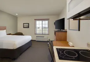 WoodSpring Suites Frederick I-70 - Room