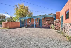 Quirky Santa Cruz Studio w/ Shared Courtyard! - Intérieur