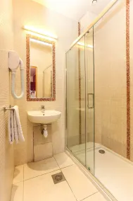 Le Village Hostel - Salle de bain