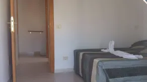 Apartment With Swimming Pool Near the Beach - Værelse
