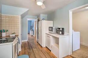 Rural Oswego Cottage on 50-Acre Orchard & Farm! - Interior