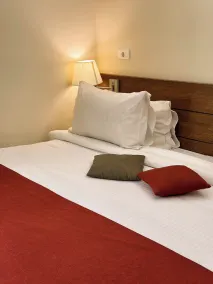 Cosmopolitan Hotel - Room