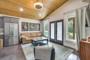 Waterfront 'Blue Spruce' Small Home in Wildwood! - Innvendig