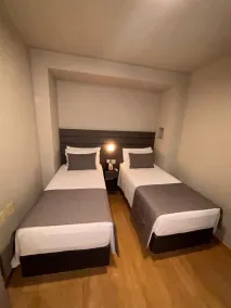 San Diego Suites Lourdes - Room