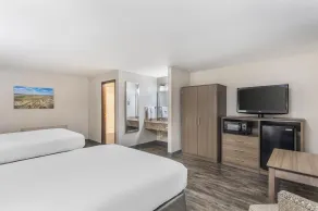Best Western Plus Great Northern Inn - Room