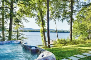 Game Room & Hot Tub! Waterfront Gem on Lake George - Parte interna