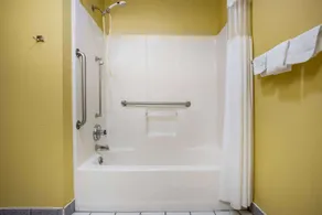 Super 8 by Wyndham Crawfordsville - Salle de bain