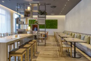 IntercityHotel Berlin Airport BER Terminal 1 & 2 - Restaurant