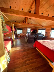 Alaskan Suites - Chambre