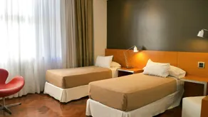 725 Continental Hotel - Habitación