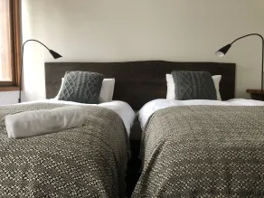 The Joint - Room