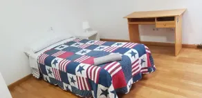 Javier Pedrouzo Sleeping Group - Quarto