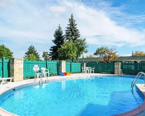 Rodeway Inn Madison Heights - Detroit - Piscine