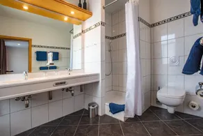 CAESARO Hotel & Pizzeria - 20 Jahre Familienunternehmen - Bagno