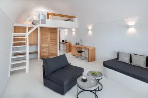 June Twenty Suites - Quarto