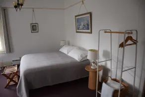 Tomales Hotel, Minutes from Dillon Beach - Rum