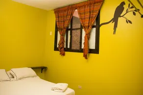 Dreamkapture Hostel close to the airport and bus terminal - Room
