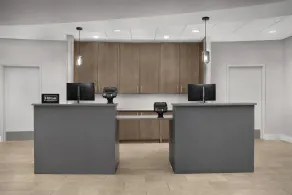 邁阿密市區/布里克爾希爾頓欣庭飯店 - 接待櫃台
