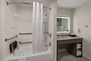 Comfort Suites Columbus East Broad - Salle de bain